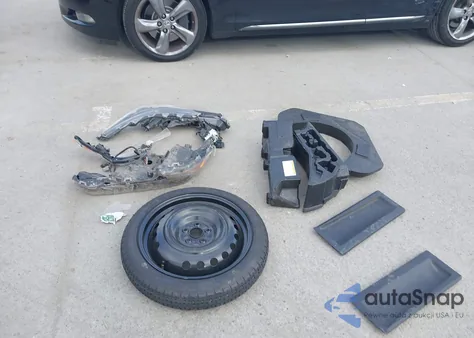 2019 Toyota Corolla Se из США, поврежденный, VIN JTNK4RBE1K3049201